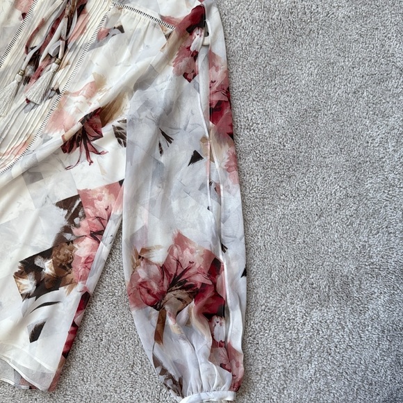 White House Black Market Pink, Brown and Cream Blouse size 4 - Picture 4 of 7